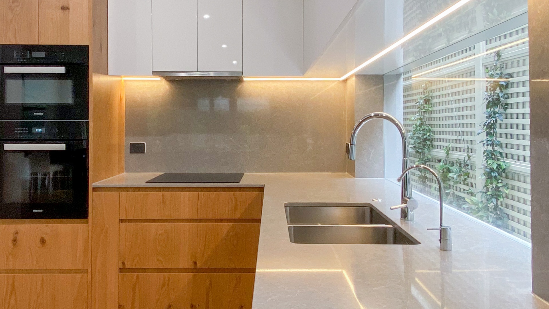 Kitchen Renovations in Bentleigh That Open Up Bungalows